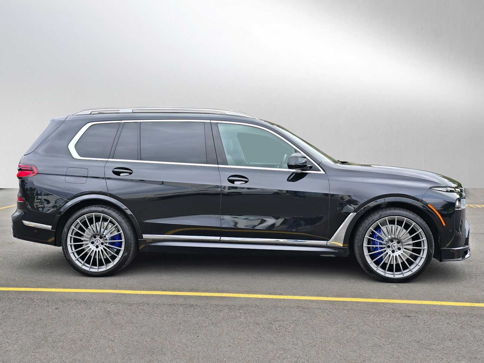 2023 BMW ALPINA XB7 ALPINA XB7