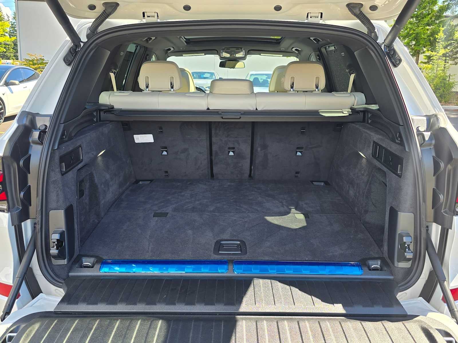 2026 BMW X5 xDrive50e xDrive50e