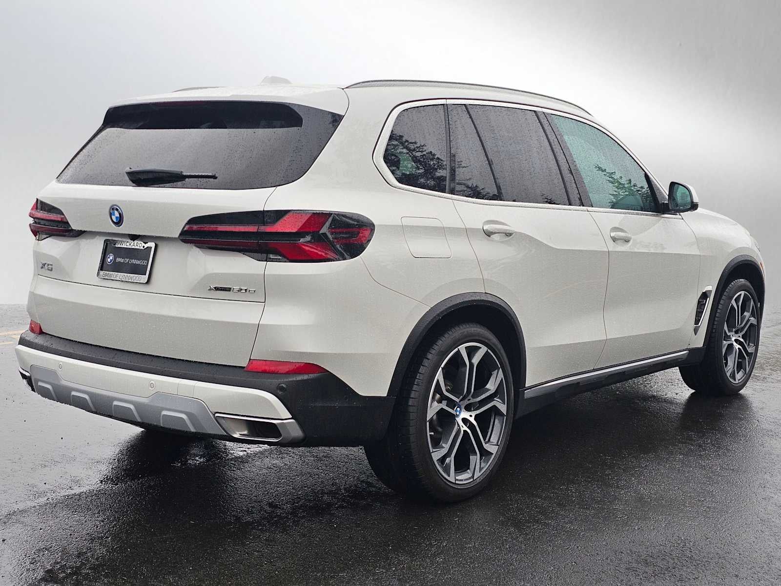 2024 BMW X5 xDrive50e xDrive50e