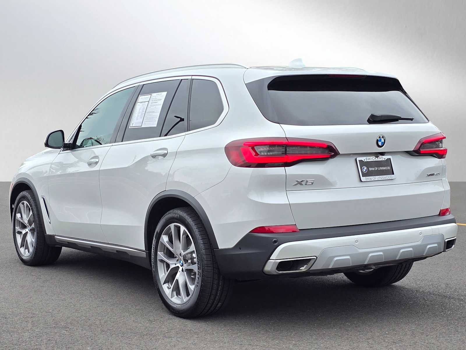 2022 BMW X5 xDrive40i xDrive40i