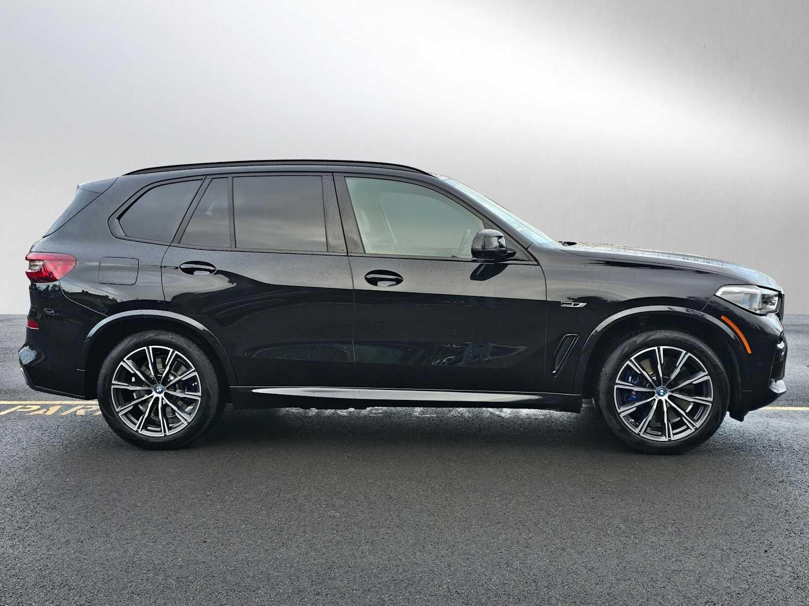 2023 BMW X5 xDrive45e