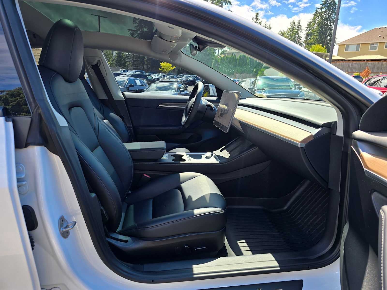 2023 Tesla Model 3 RWD