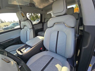 2025 Rivian R1T Adventure