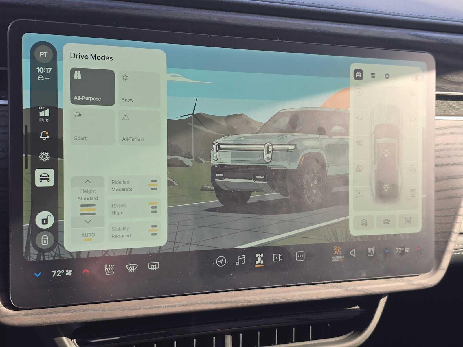 2025 Rivian R1T Adventure
