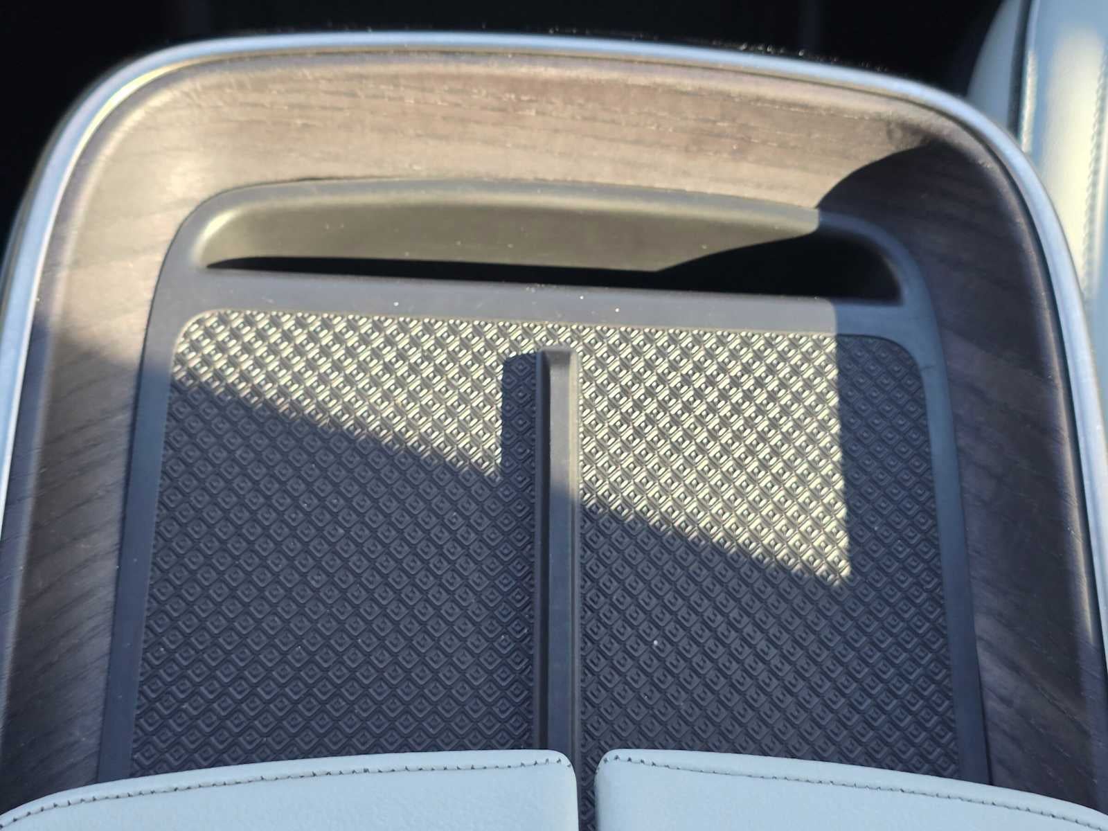 2025 Rivian R1T Adventure