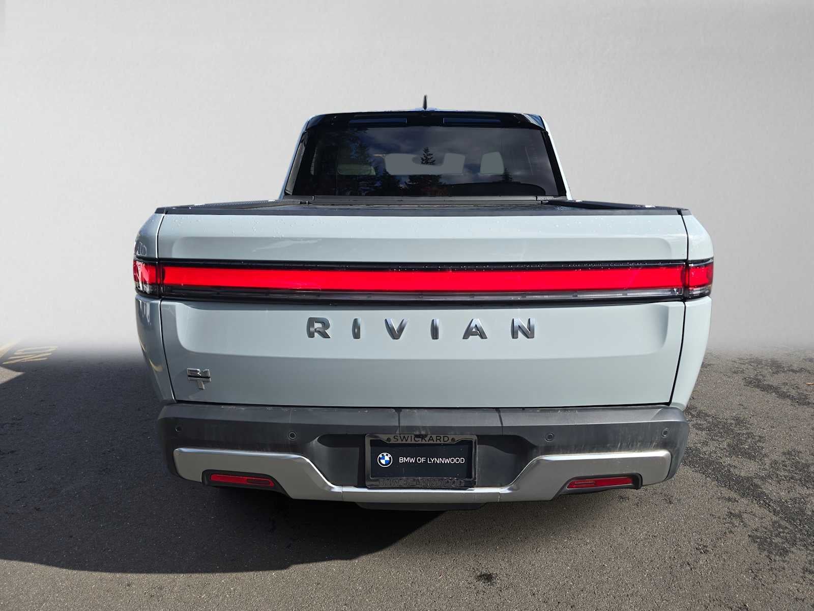 2025 Rivian R1T Adventure