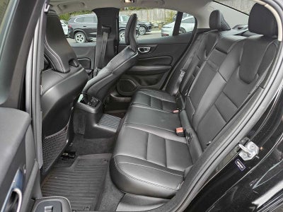 2022 Volvo S60 Recharge Plug-In Hybrid R-Design Expression