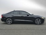 2022 Volvo S60 Recharge Plug-In Hybrid R-Design Expression