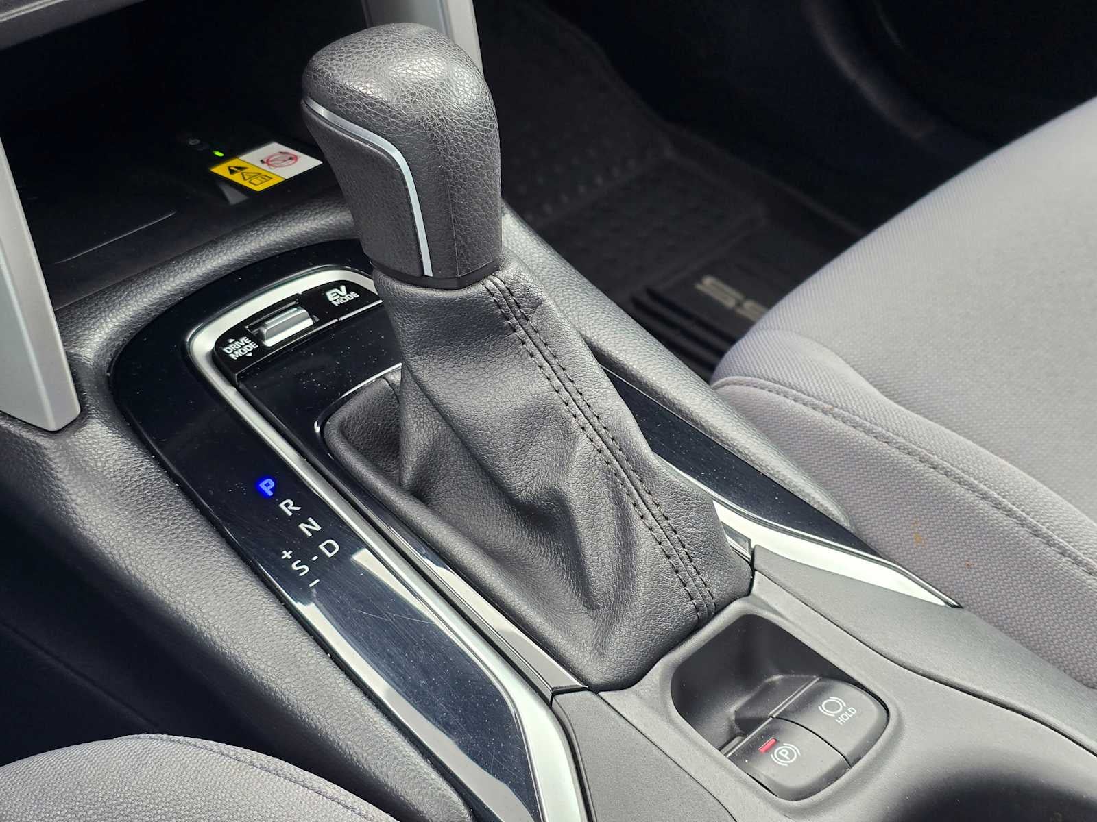 2023 Toyota Corolla Cross Hybrid SE