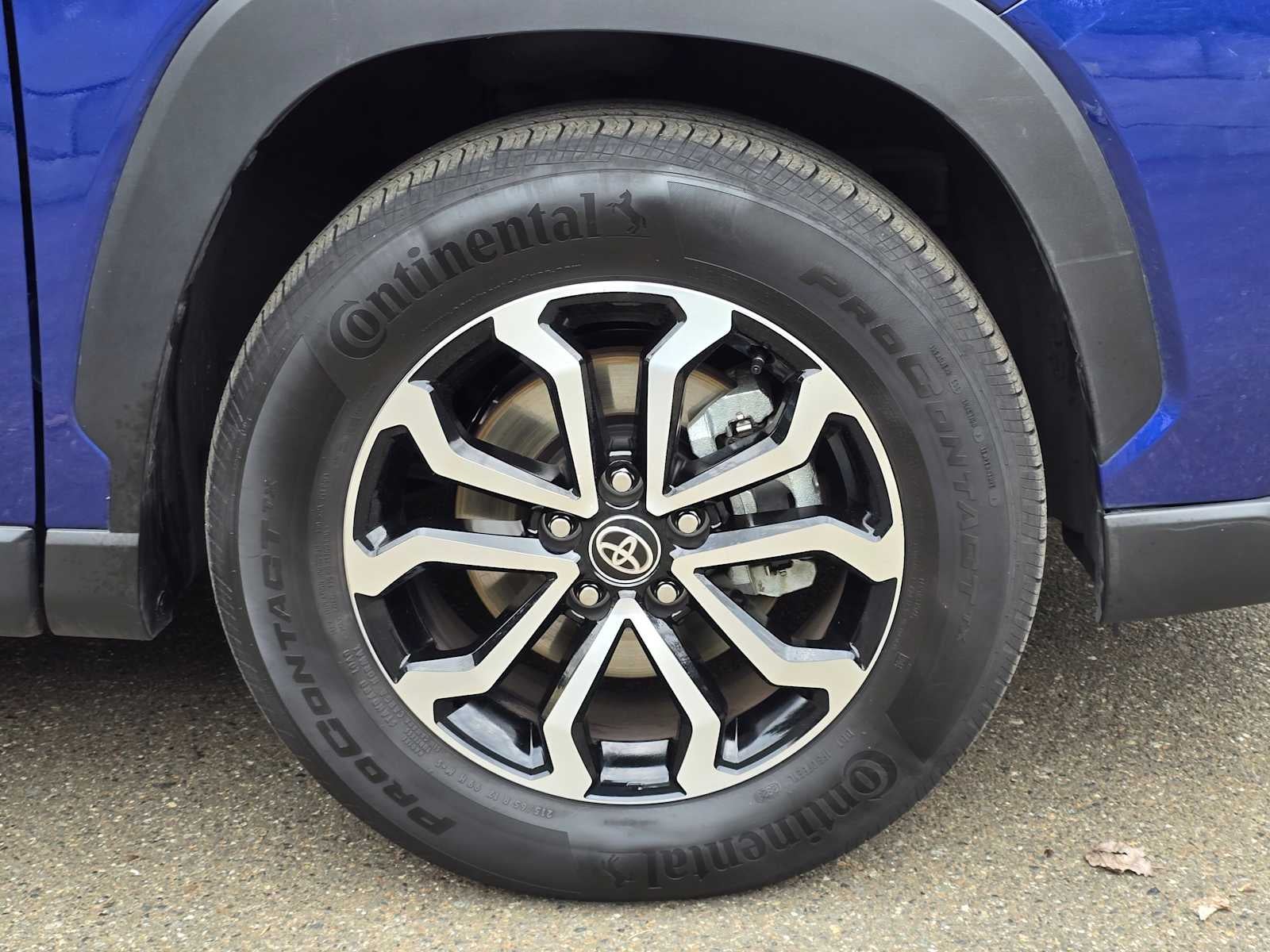 2023 Toyota Corolla Cross Hybrid SE