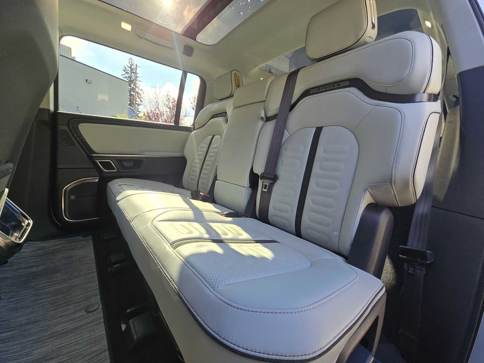 2023 Rivian R1S Adventure