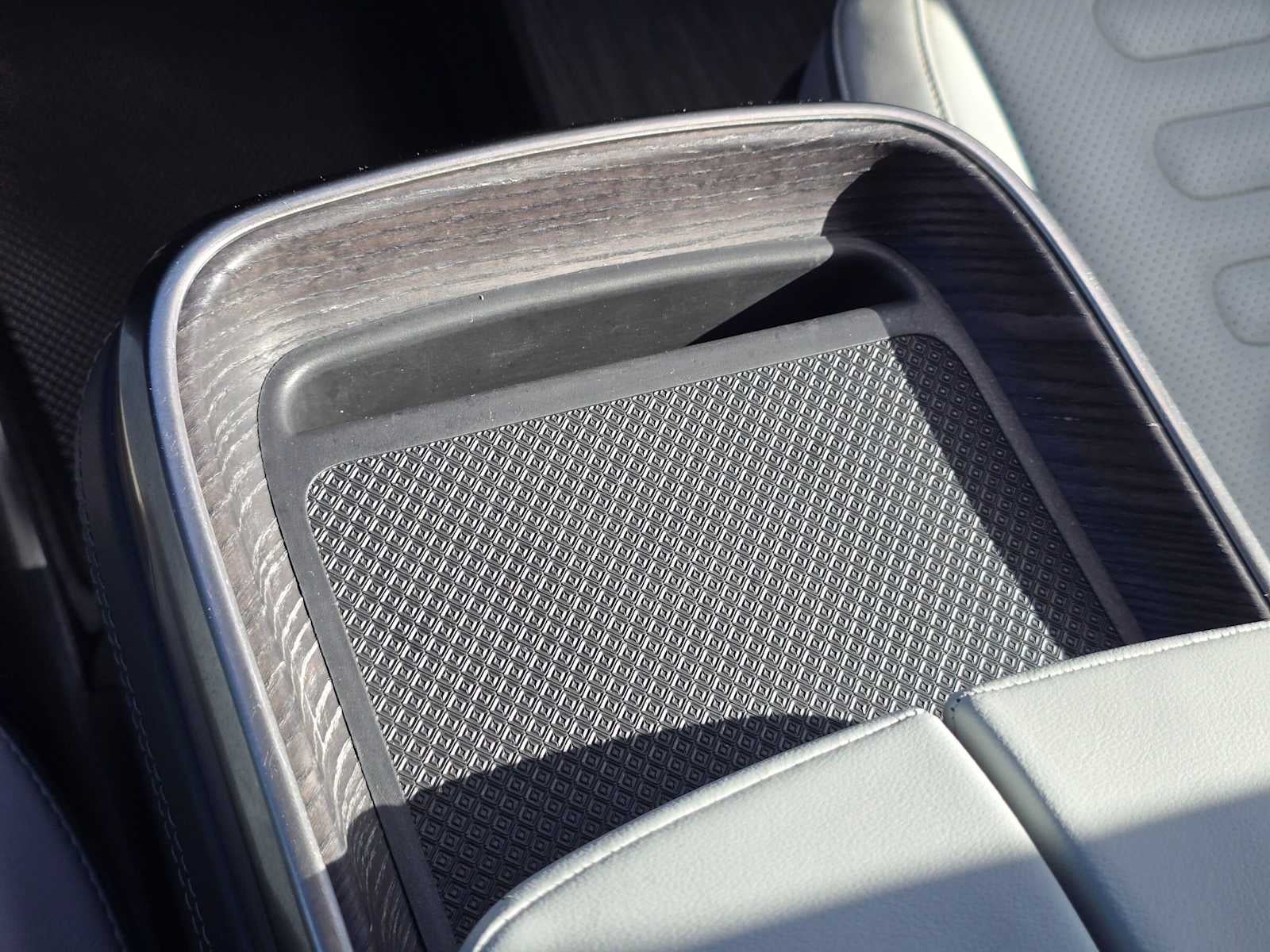 2023 Rivian R1S Adventure