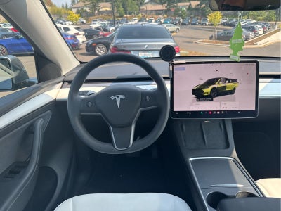 2025 Tesla Model Y Long Range