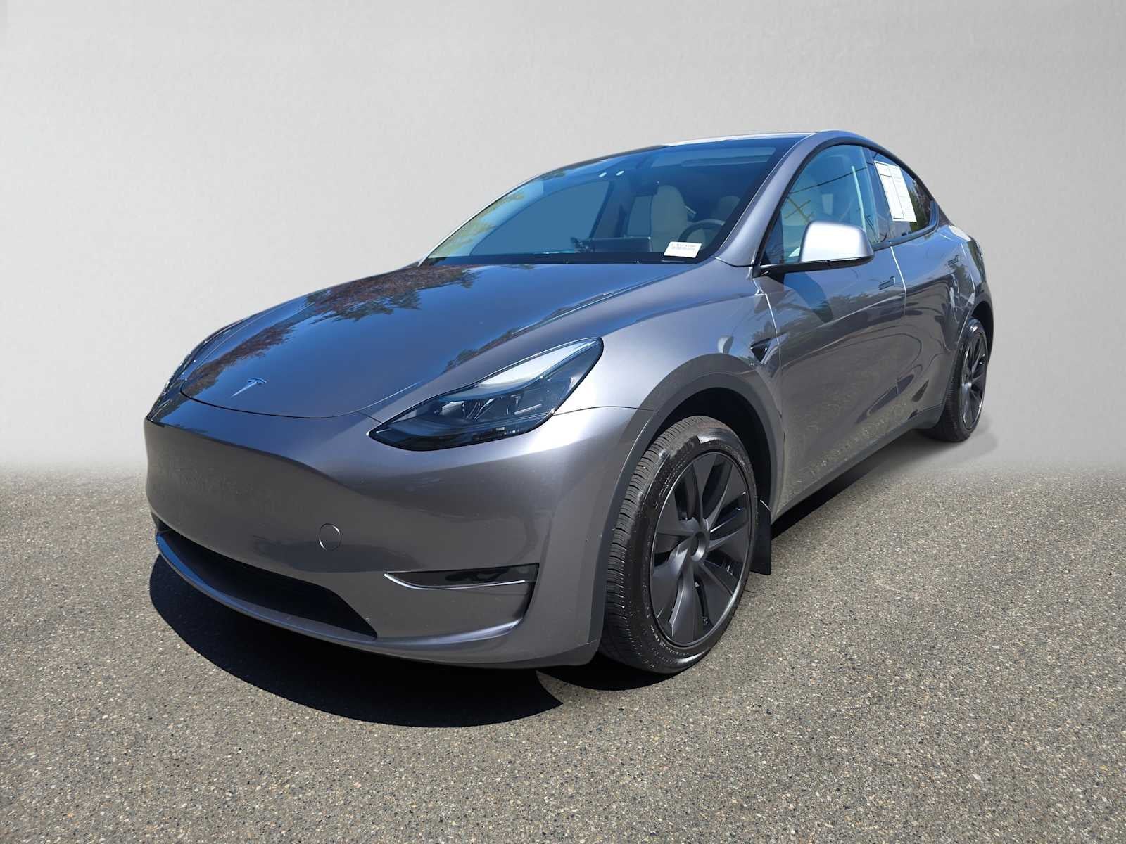 2025 Tesla Model Y Long Range