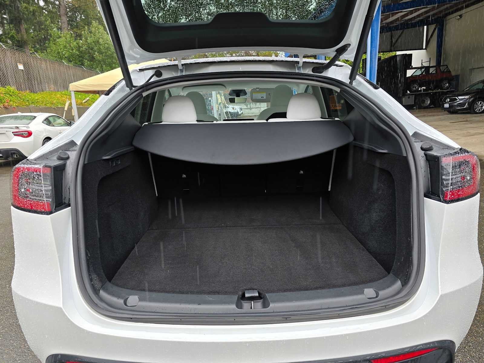 2025 Tesla Model Y Long Range
