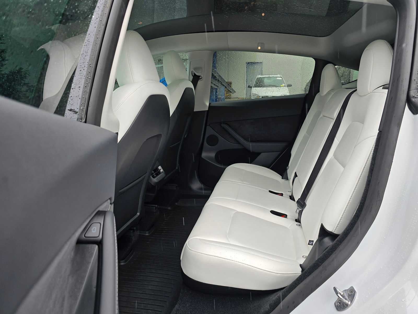2025 Tesla Model Y Long Range