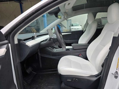 2025 Tesla Model Y Long Range