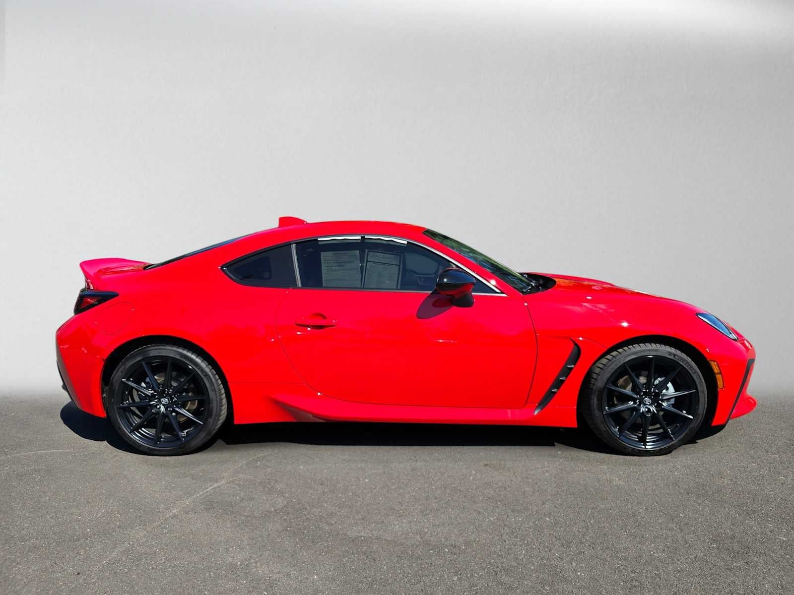 2025 Toyota GR86 Premium