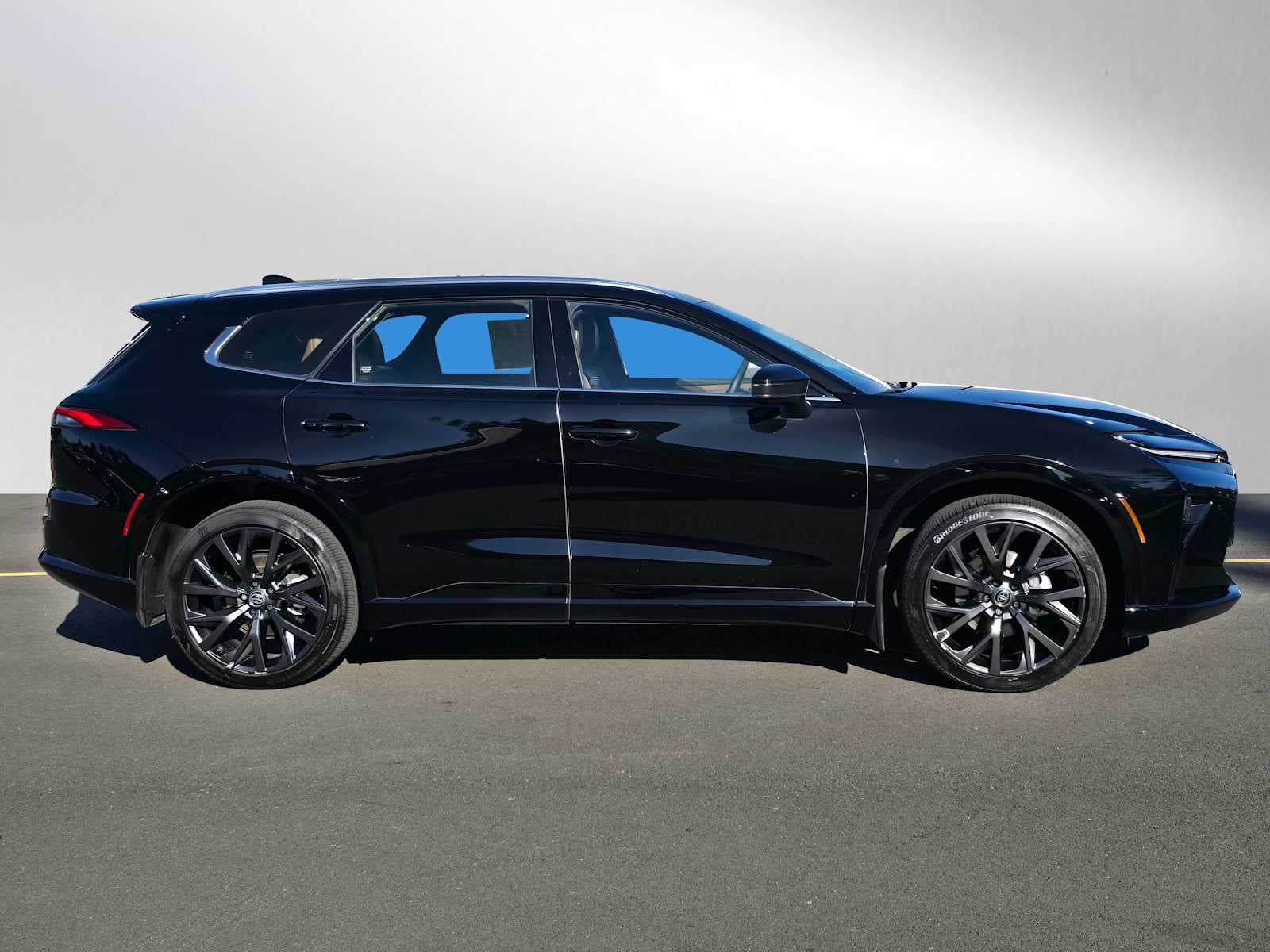 2025 Toyota Crown Signia Limited