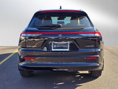 2025 Toyota Crown Signia Limited