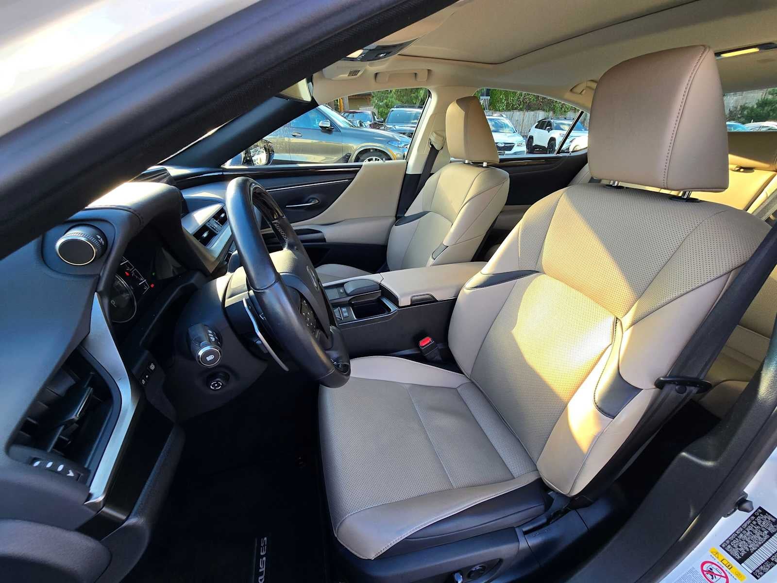 2019 Lexus ES 300h ES 300h