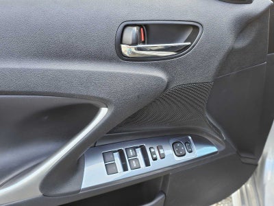 2013 Lexus IS 250C 2dr Conv Auto