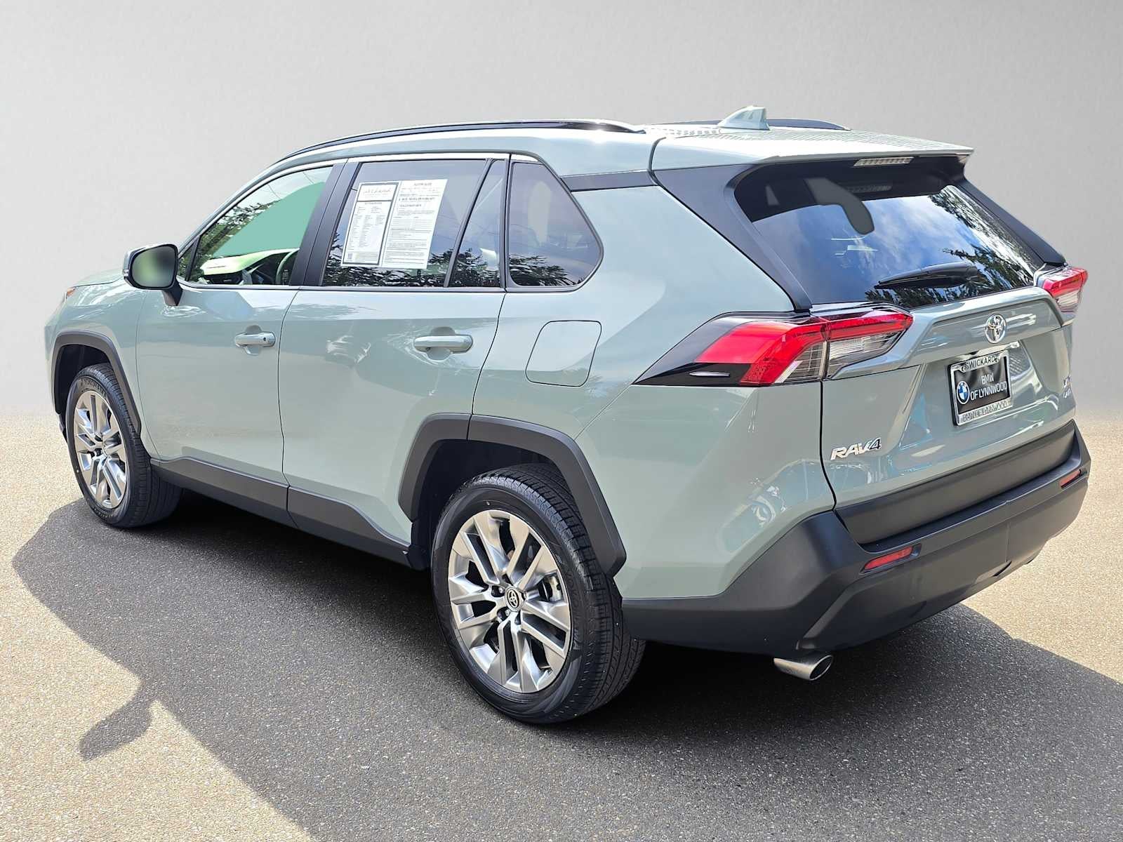 2021 Toyota RAV4 XLE Premium