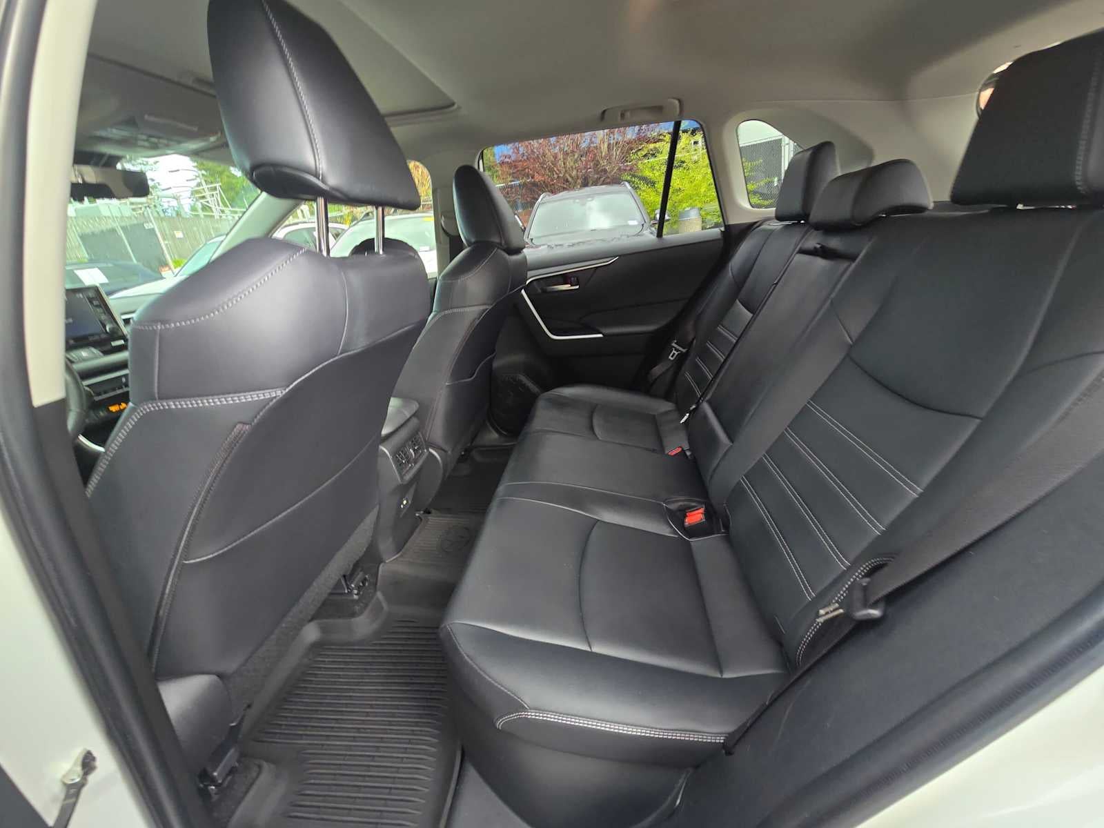 2021 Toyota RAV4 Hybrid XLE Premium