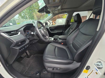2021 Toyota RAV4 Hybrid XLE Premium