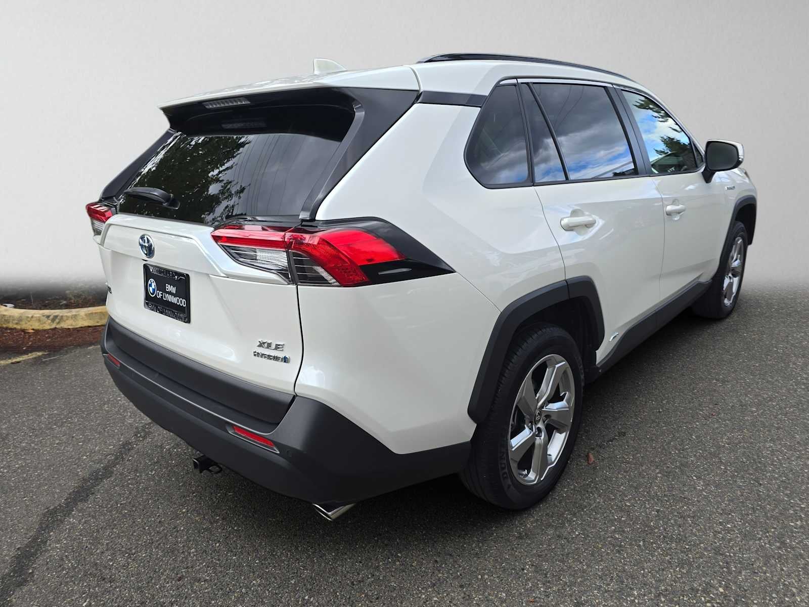 2021 Toyota RAV4 Hybrid XLE Premium