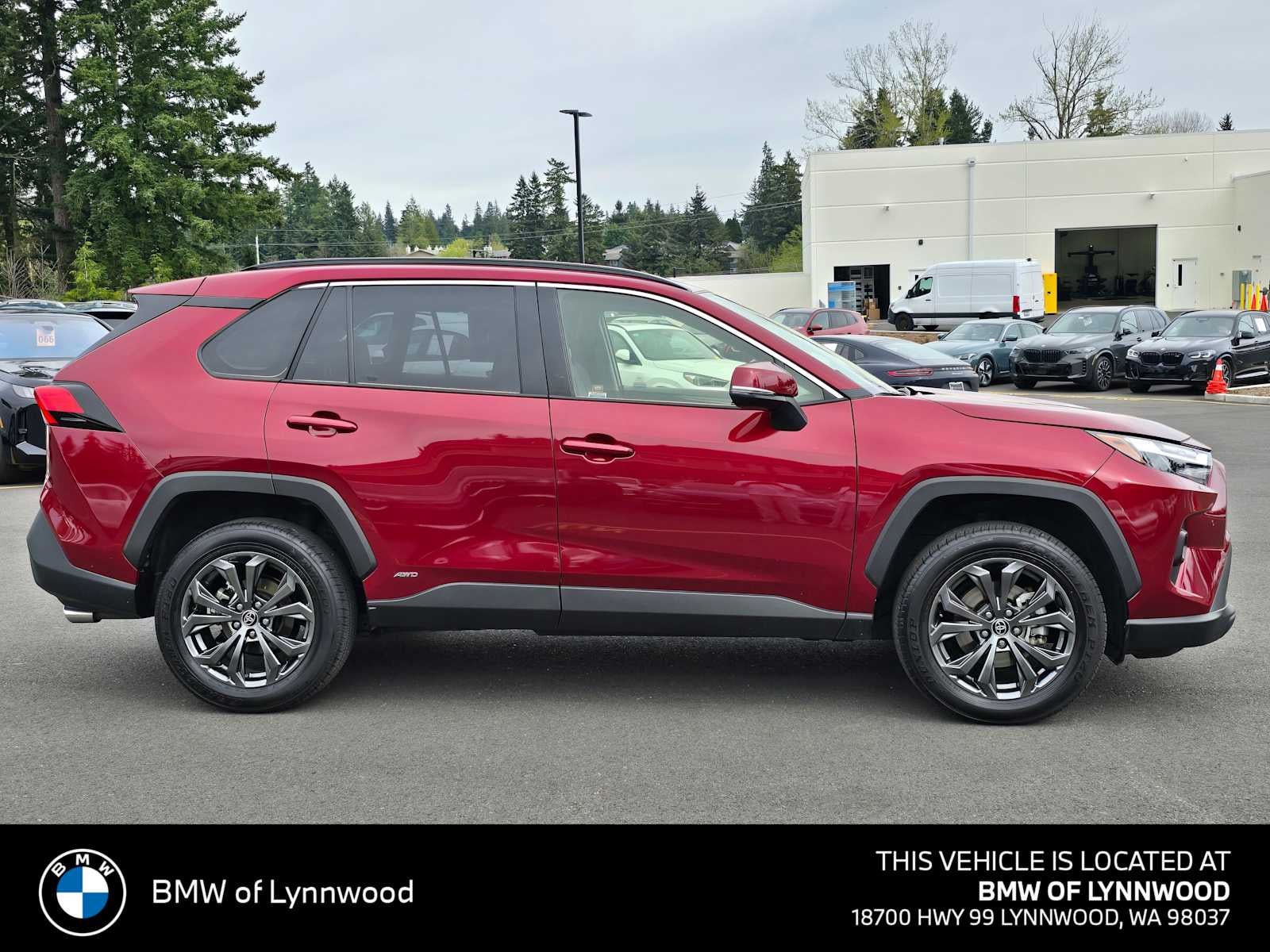 2023 Toyota RAV4 Hybrid XLE Premium