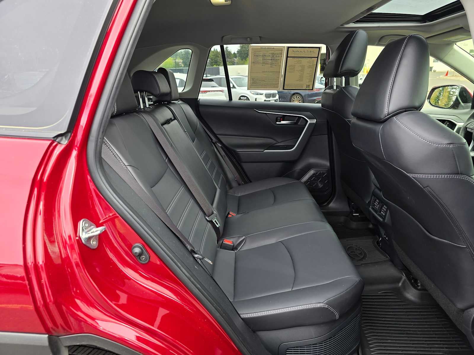 2023 Toyota RAV4 Hybrid XLE Premium