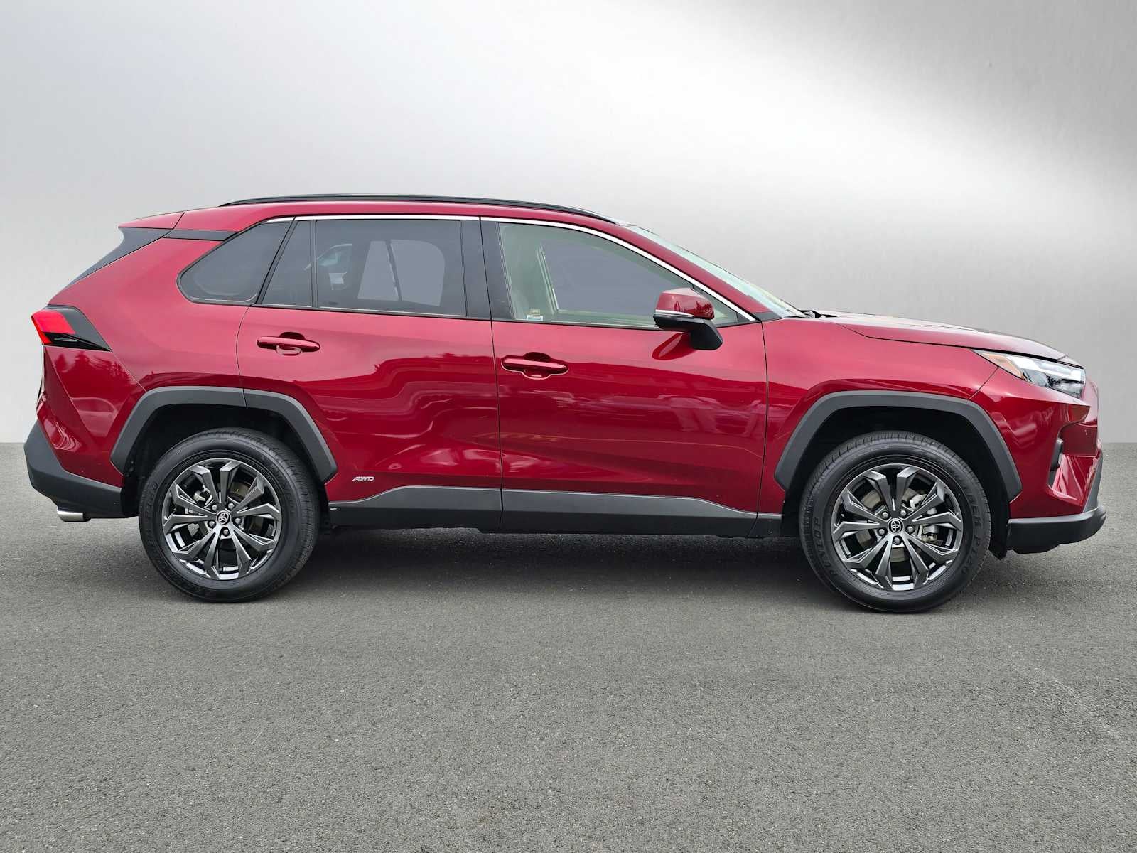 2023 Toyota RAV4 Hybrid XLE Premium