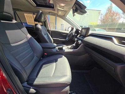 2022 Toyota RAV4 Hybrid XLE Premium