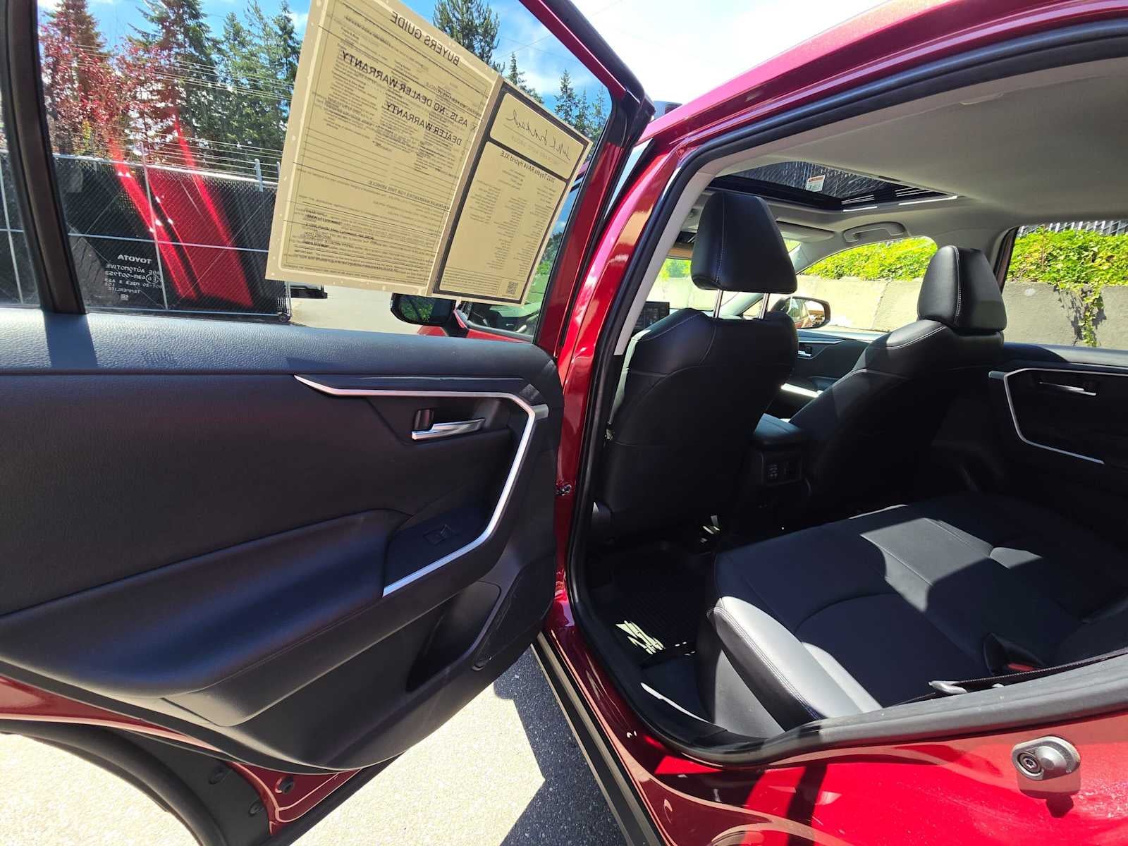 2022 Toyota RAV4 Hybrid XLE Premium