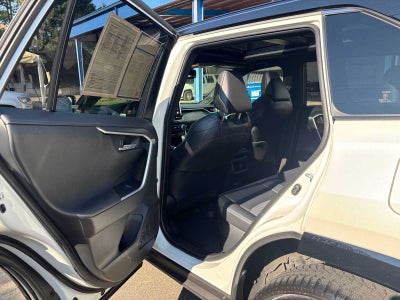2019 Toyota RAV4 Hybrid XSE