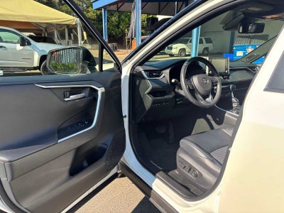 2019 Toyota RAV4 Hybrid XSE