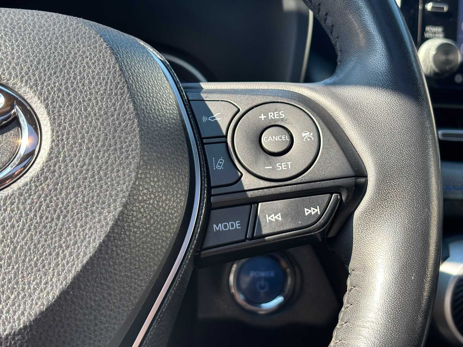 2019 Toyota RAV4 Hybrid XSE