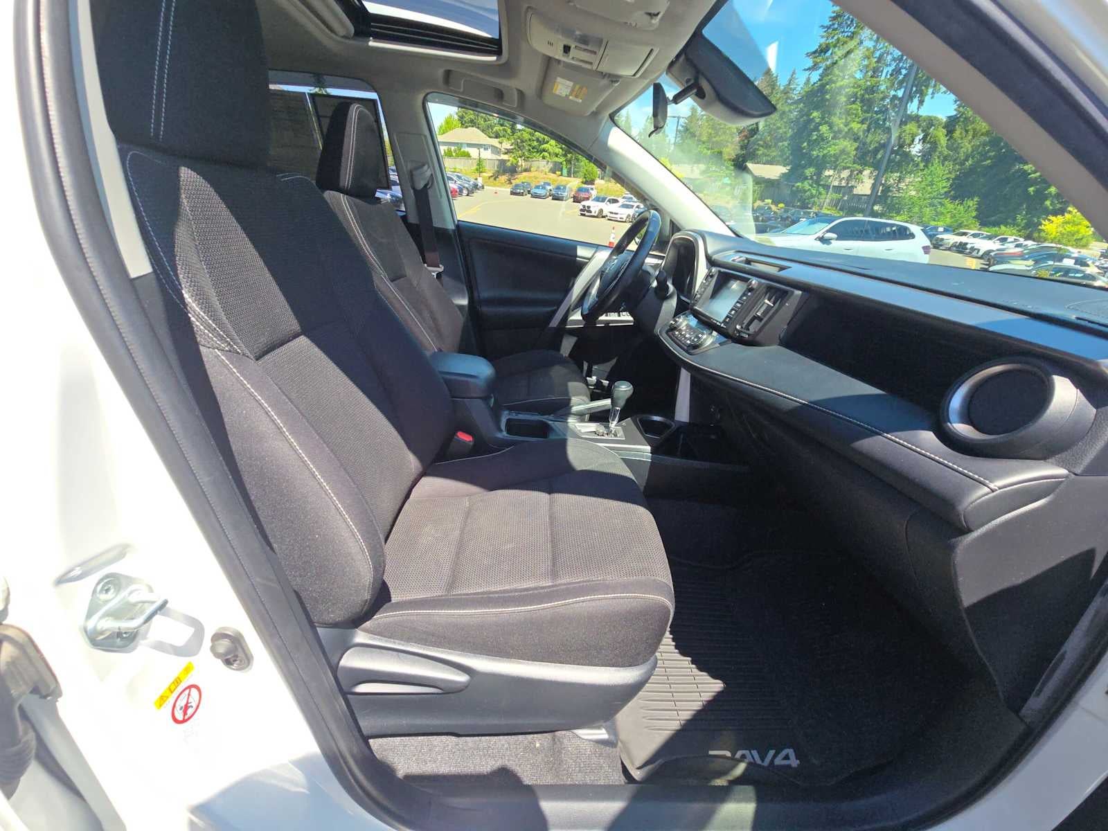 2016 Toyota RAV4 Hybrid XLE