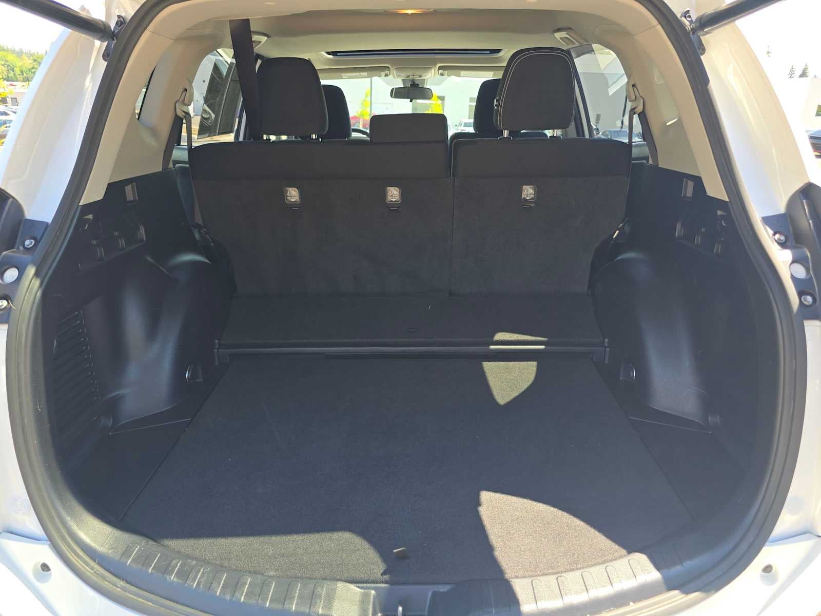 2016 Toyota RAV4 Hybrid XLE
