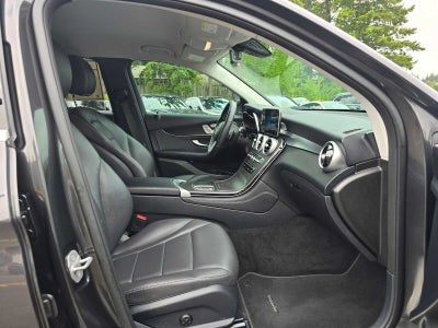 2021 Mercedes-Benz GLC 300 GLC 300