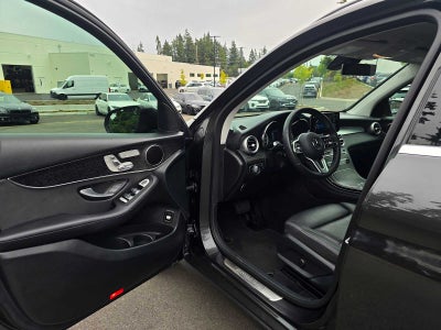 2021 Mercedes-Benz GLC 300 GLC 300