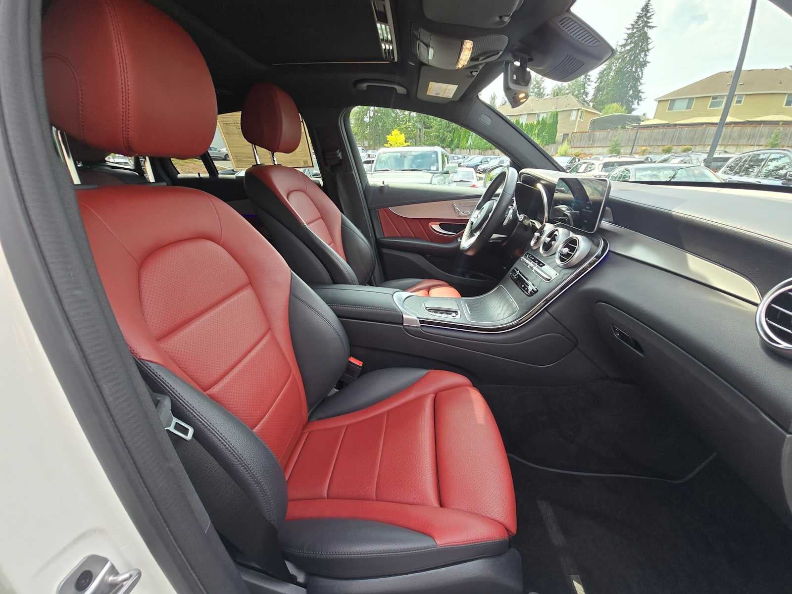 2022 Mercedes-Benz GLC 300 GLC 300