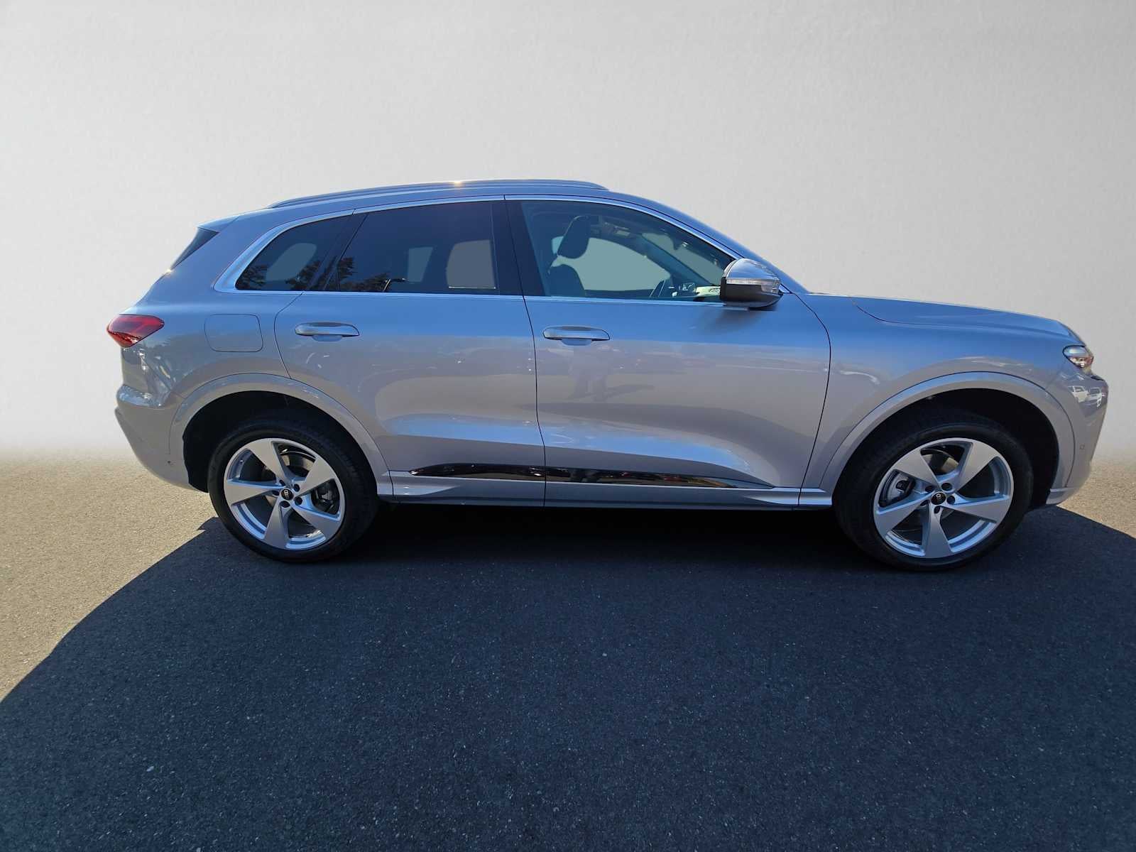 2025 Audi New Q5 Premium Plus
