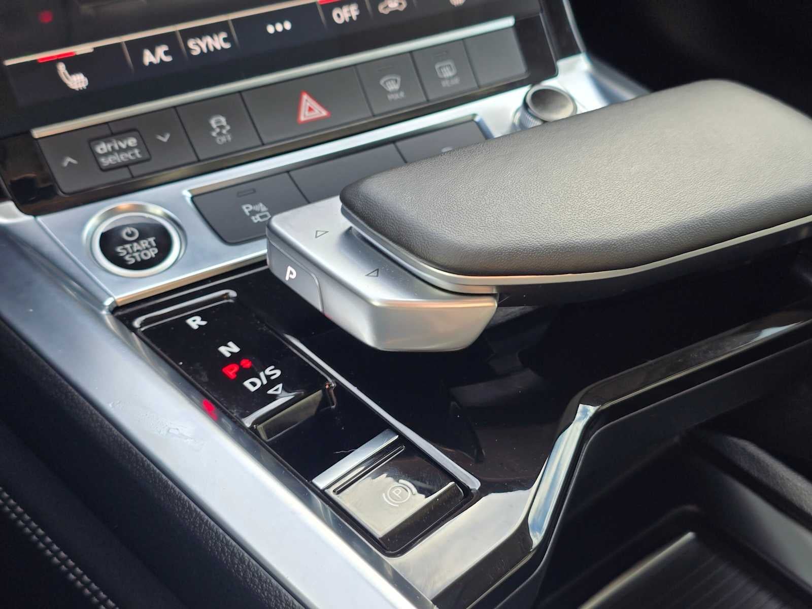2024 Audi Q8 e-tron Premium