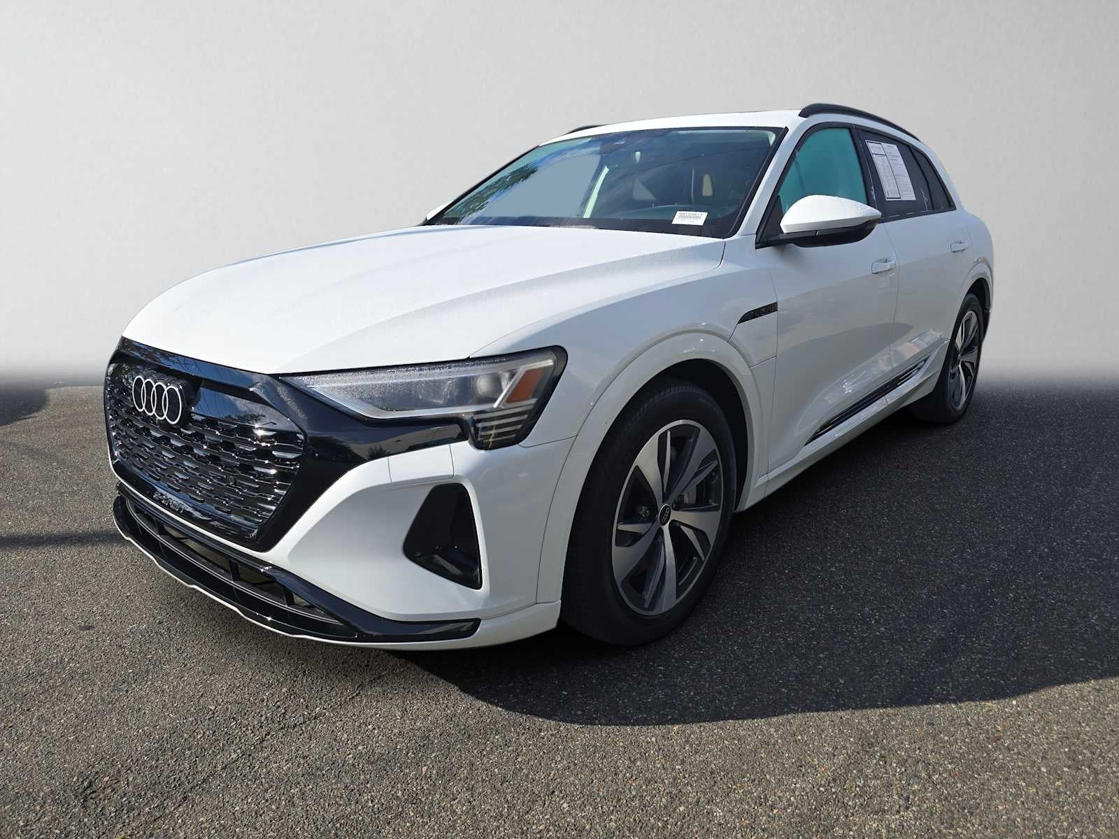 2024 Audi Q8 e-tron Premium