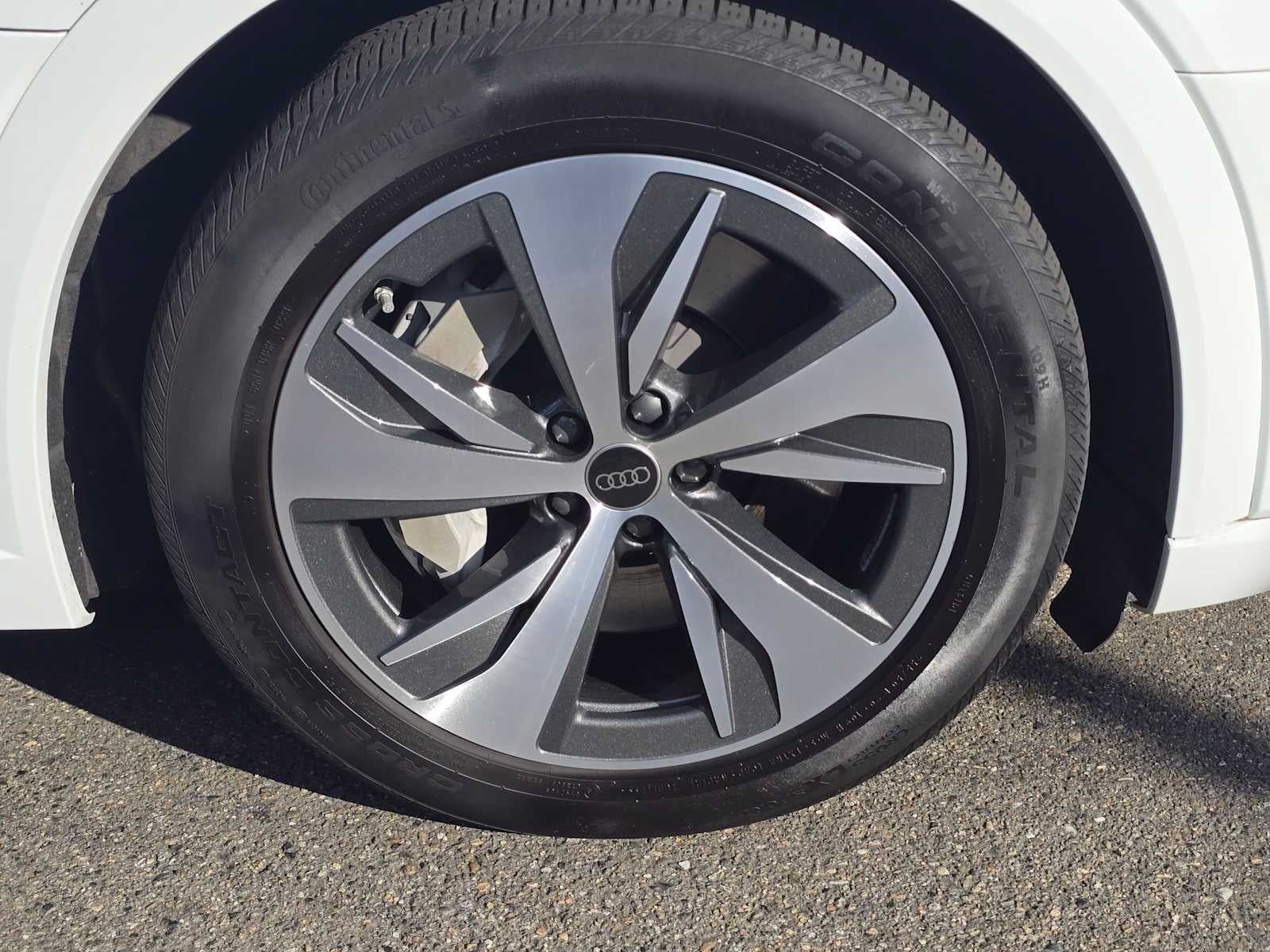 2024 Audi Q8 e-tron Premium
