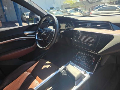 2019 Audi e-tron Prestige