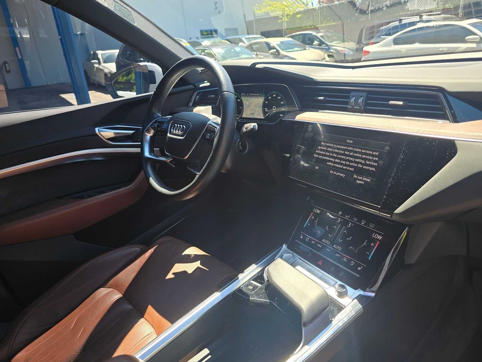 2019 Audi e-tron Prestige