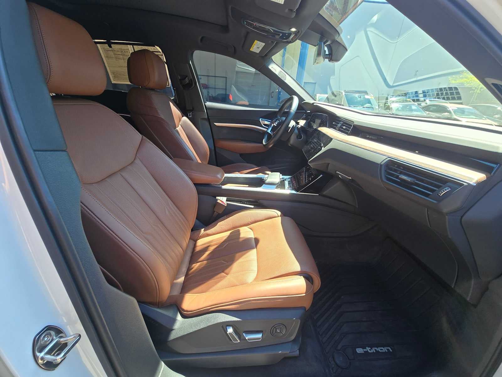 2019 Audi e-tron Prestige